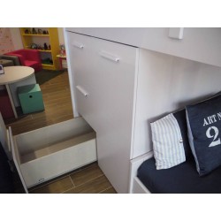 Lits superposés en forme de train en bois massif