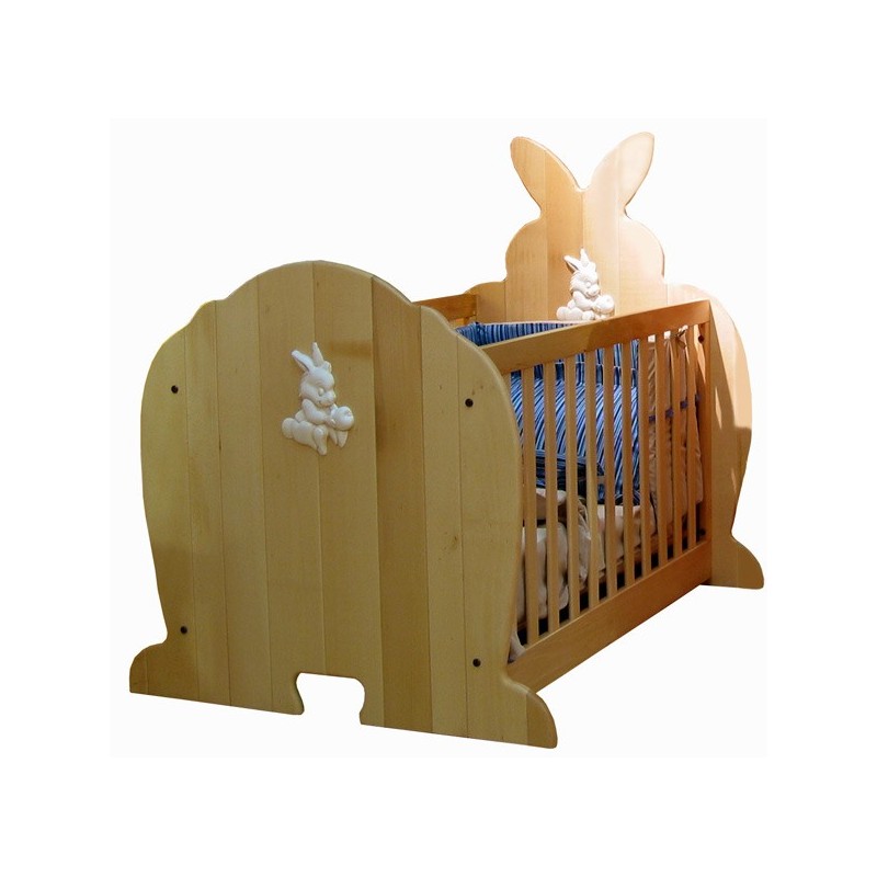 Lit de bébé original en forme de lapin