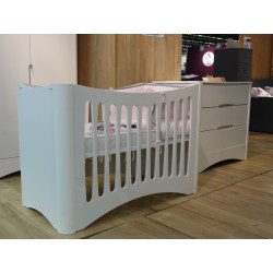 Lit bébé en bois - déco chambre bébé