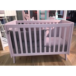 Lit bébé en bois Vintage